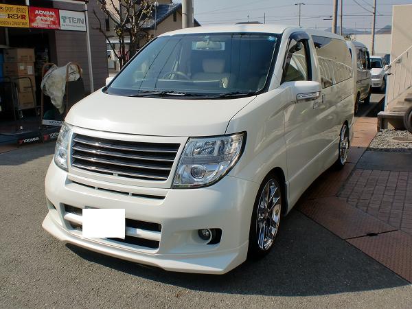 NISSAN ELGRAND E51 エアロ取り付け – ATS RALLY オートテクニカル